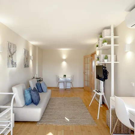 Olaias Modern With Garage By Homing Apartamento Lisboa
