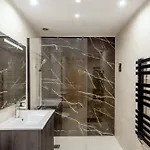Olaias Modern With Garage By Homing Lisbon