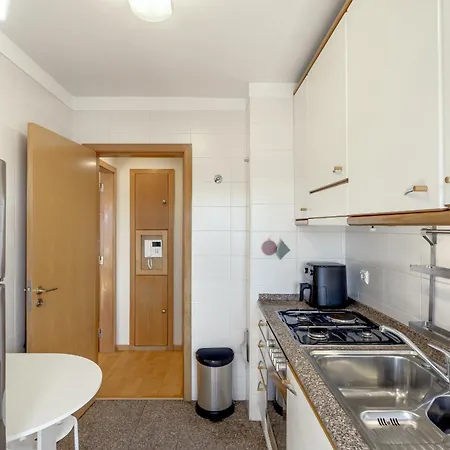 Apartment Olaias Modern With Garage By Homing